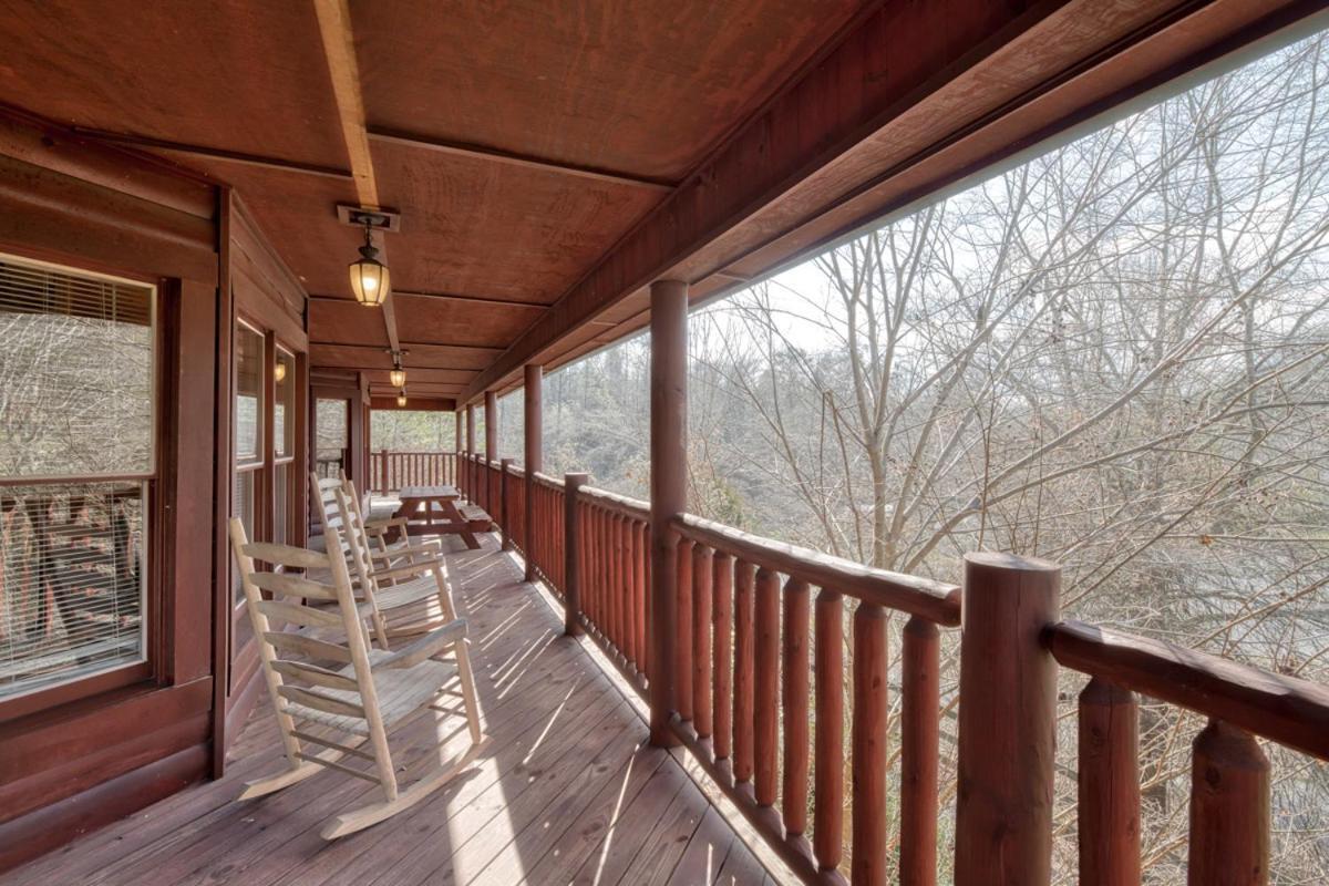 Cherokee Lodge Sevierville Bagian luar foto