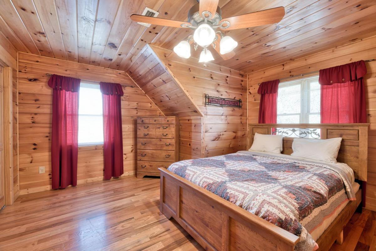 Cherokee Lodge Sevierville Bagian luar foto