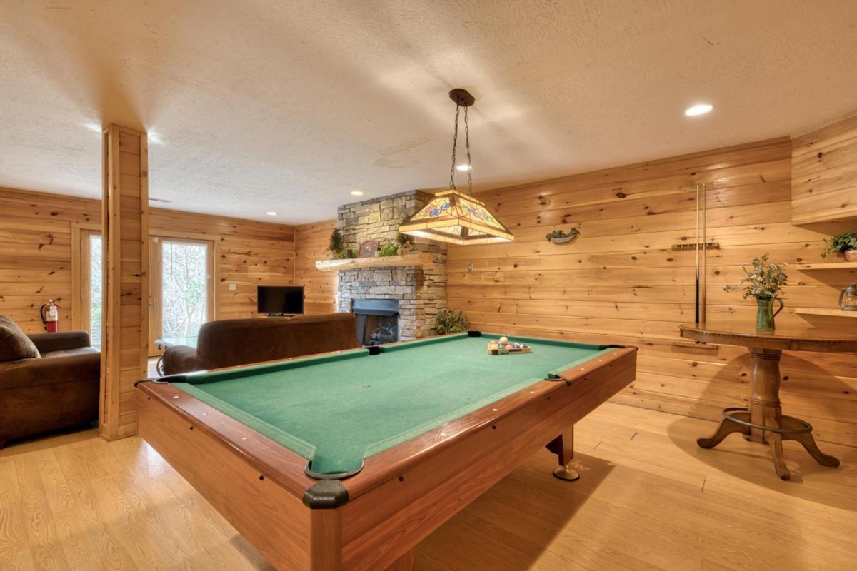 Cherokee Lodge Sevierville Bagian luar foto